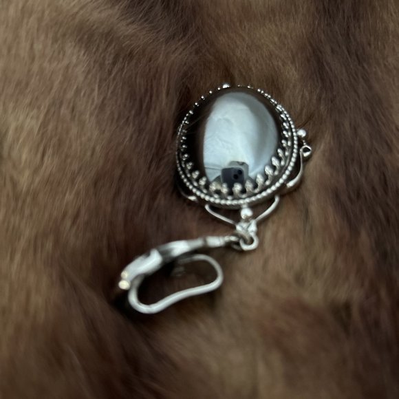 Whiting & Davis Silver Pendant with Large Hematite Cabochon on Chain Necklace - Picture 5 of 11